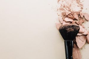 10 Make-Up errors that age us