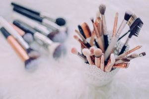 limpiar las brochas de maquillaje
